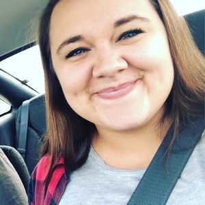 Meet your Posher, Adrienne